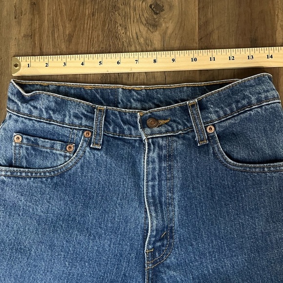 Levis 550 High Rise Mom Jeans  Taper Leg Denim Jeans Dark Wash.  Fit like a 28. - Picture 6 of 8